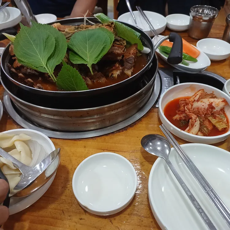 금강산감자탕 대표 사진