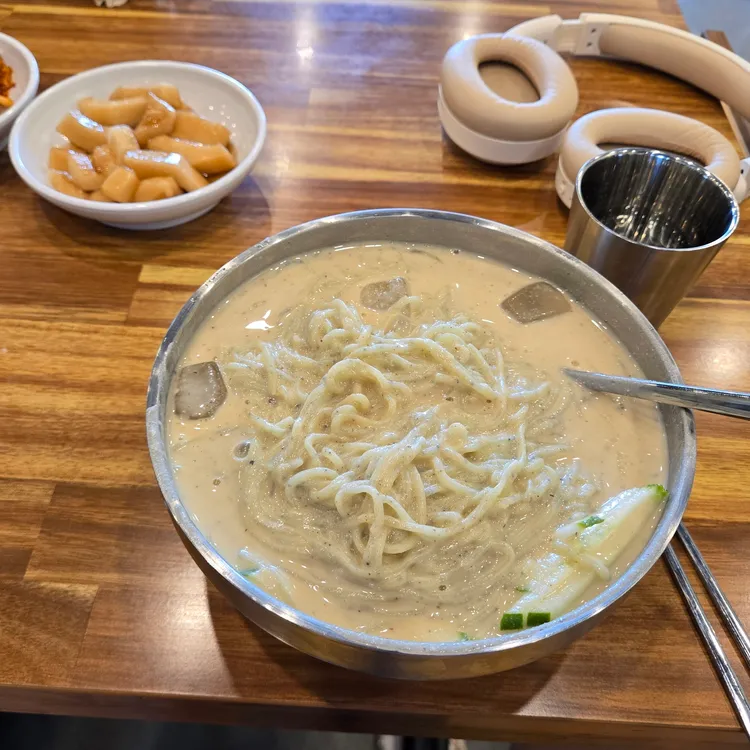 천년초우리밀칼국수 대표 사진