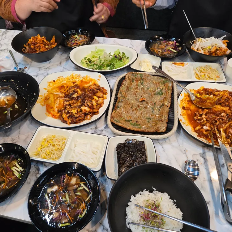 성시현쭈꾸미 안성2호점 - 안성 쭈꾸미, 쭈꾸미볶음 맛집 | 다이닝코드, 빅데이터 맛집검색