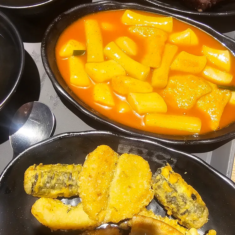 감탄떡볶이 대표 사진