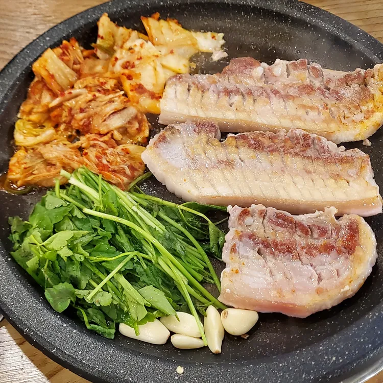 농장사람들 대표 사진