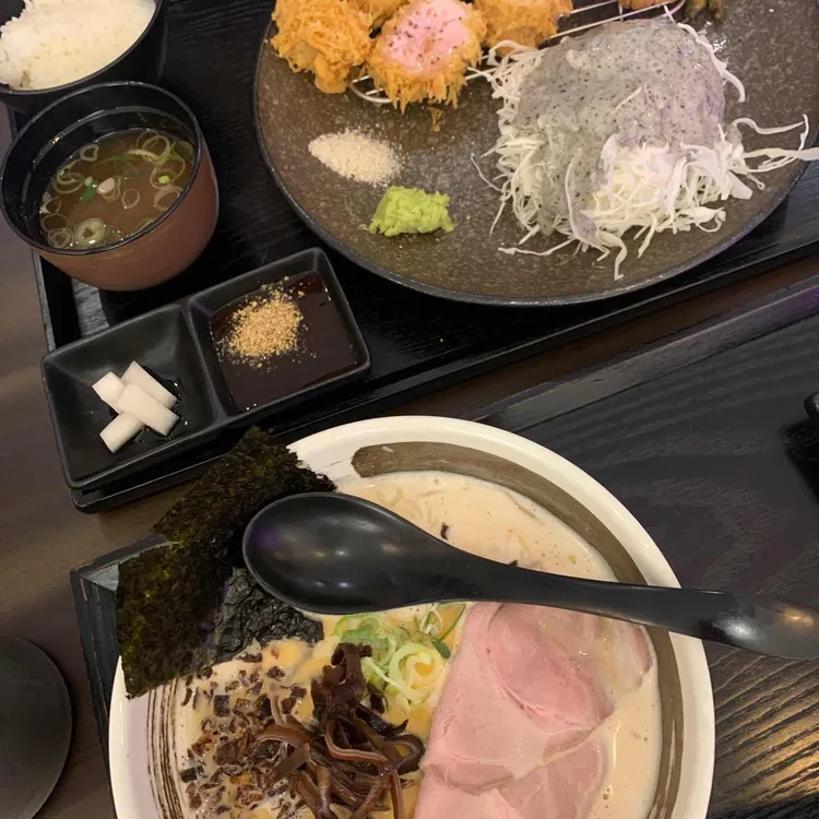 엘리카츠 대표 사진