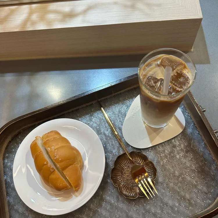 식스파운드디저트카페 대표 사진