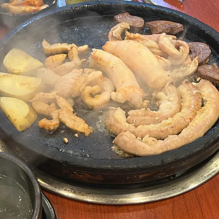 왕십리돌곱창구이 대표 사진
