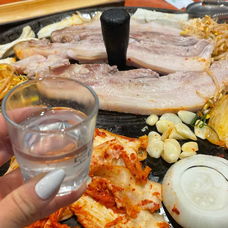 솥뚜껑삼겹살 대표 사진