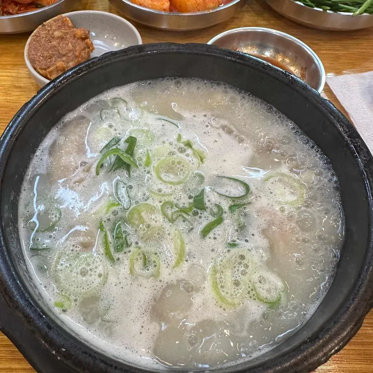 백암순대국 대표 사진