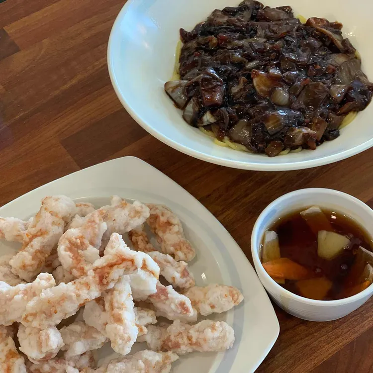 왕부정 대표 사진