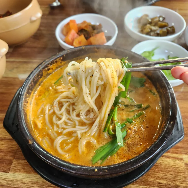 논두렁민물매운탕 대표 사진