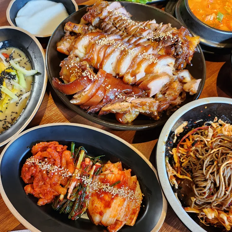 더맛있는족발보쌈 대표 사진
