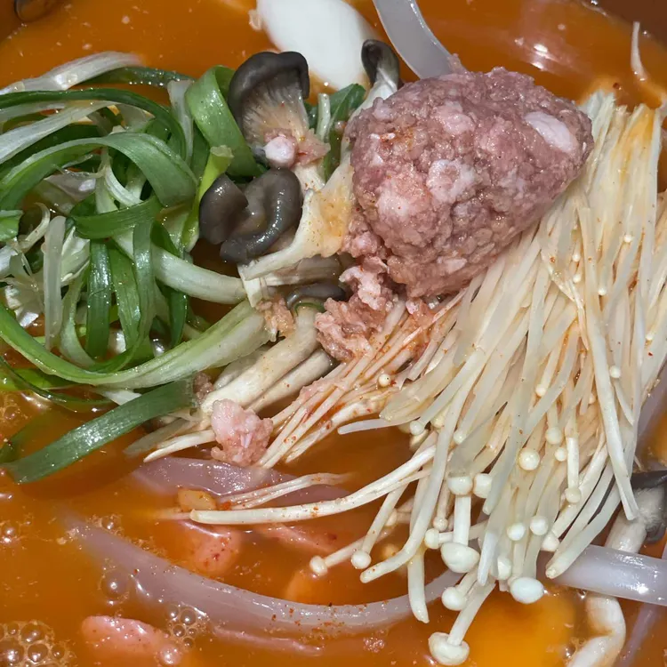 땅스부대찌개 대표 사진