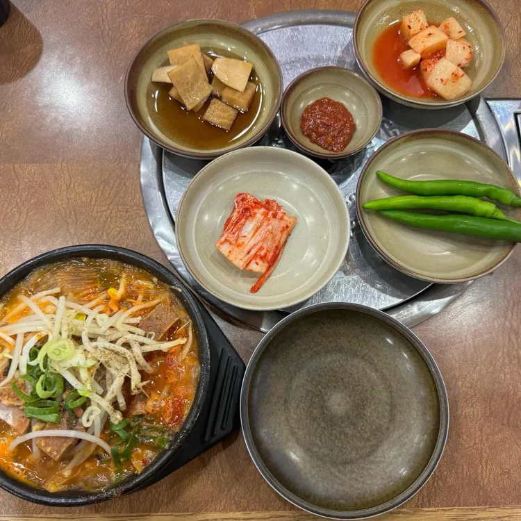 뼈누리감자탕 묵은지 대표 사진
