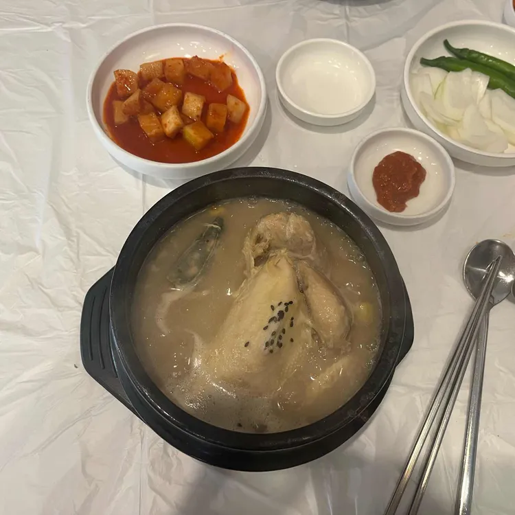 지호한방삼계탕 대표 사진