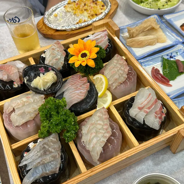 진양호 횟집 대표 사진