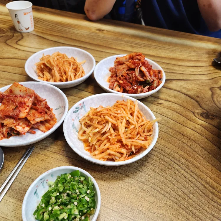돌섬식당 대표 사진