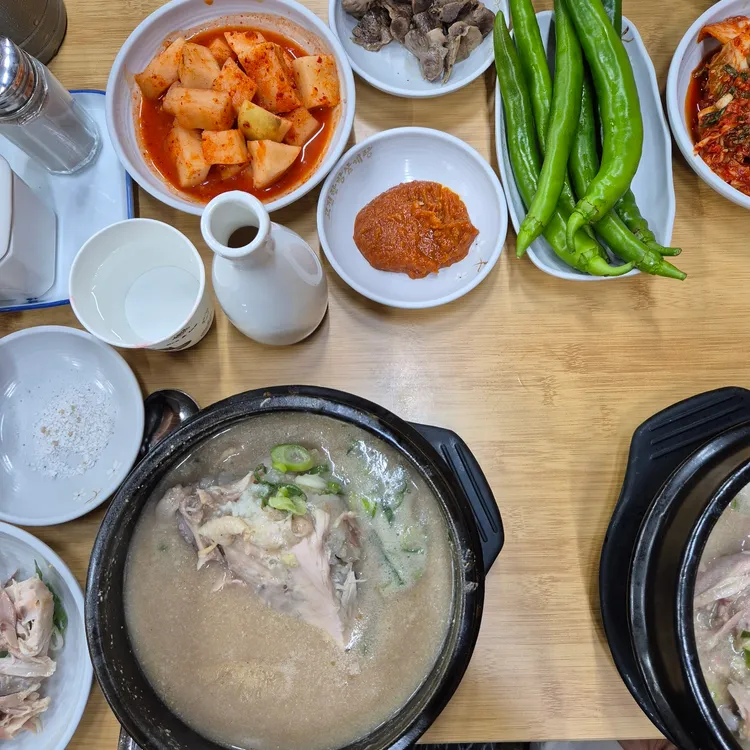 고전 한방 삼계탕 대표 사진