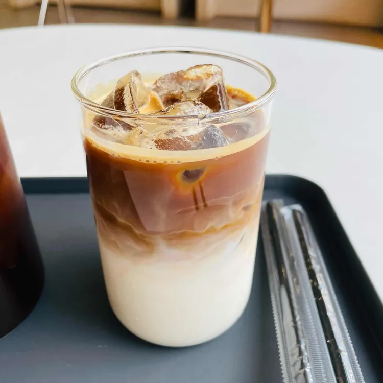 프리레인 커피 로스터스 대표 사진