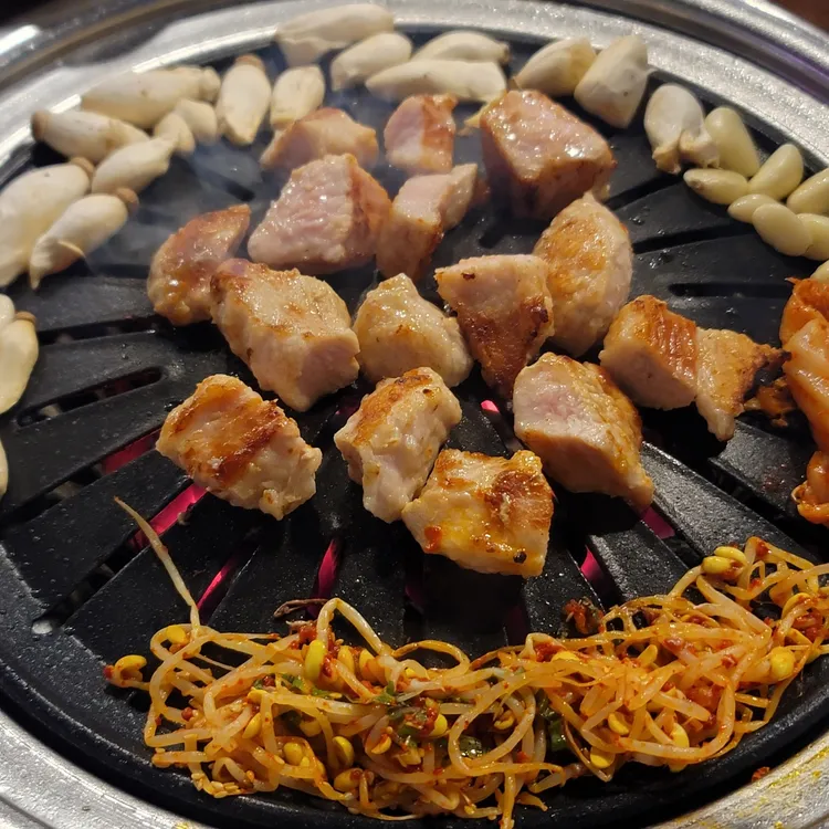 육터 대표 사진