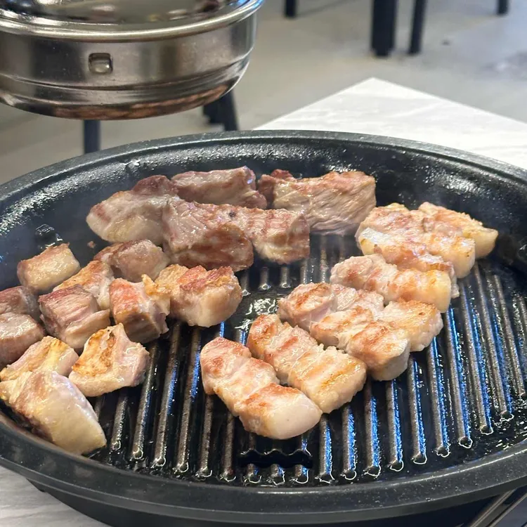 팔육 대표 사진