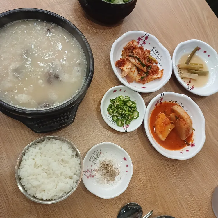 유경이네 소머리국밥 대표 사진