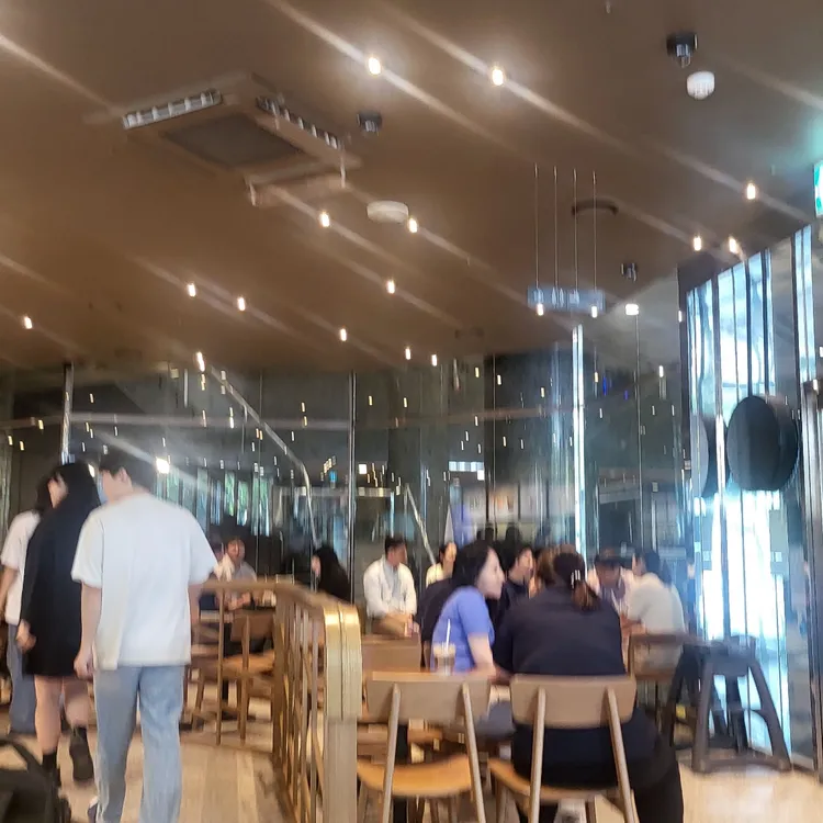 스타벅스 대표 사진