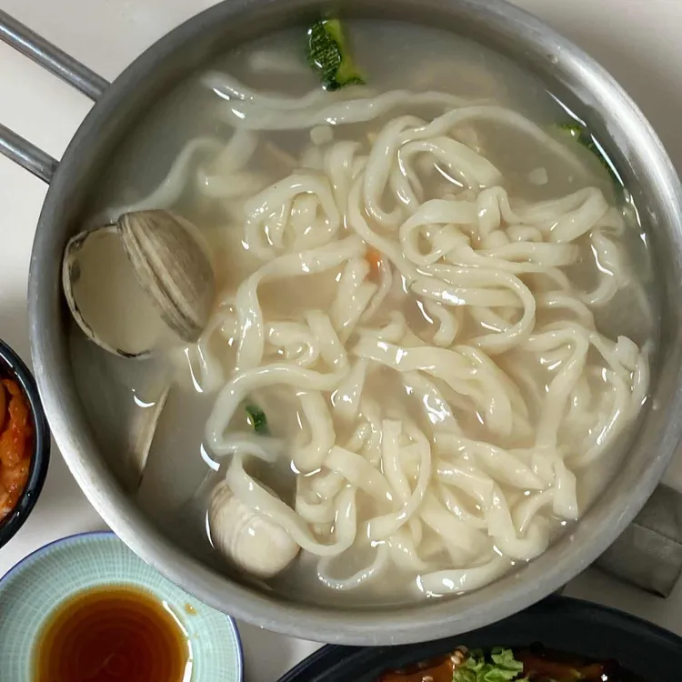 구파발맛집 장칼국수 앤 만두 대표 사진