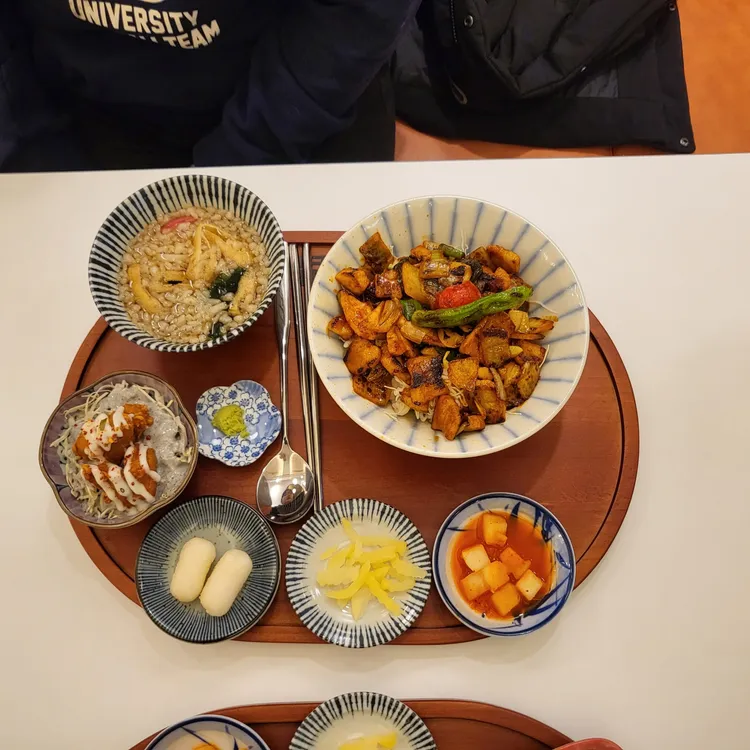 핵밥 대표 사진