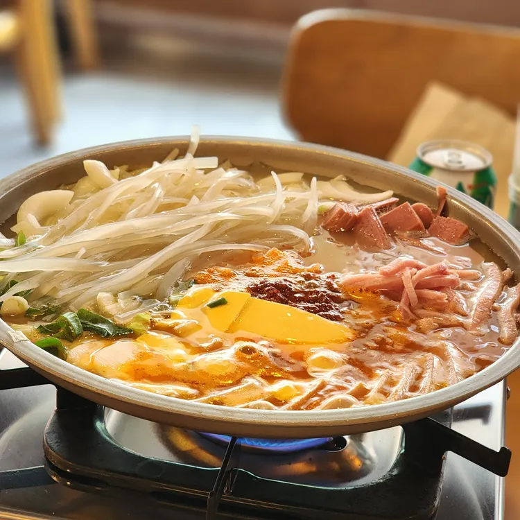 존슨부대찌개 대표 사진