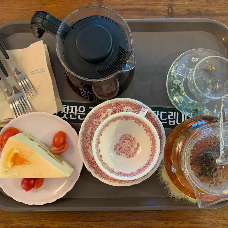 커피브라운 사진 1
