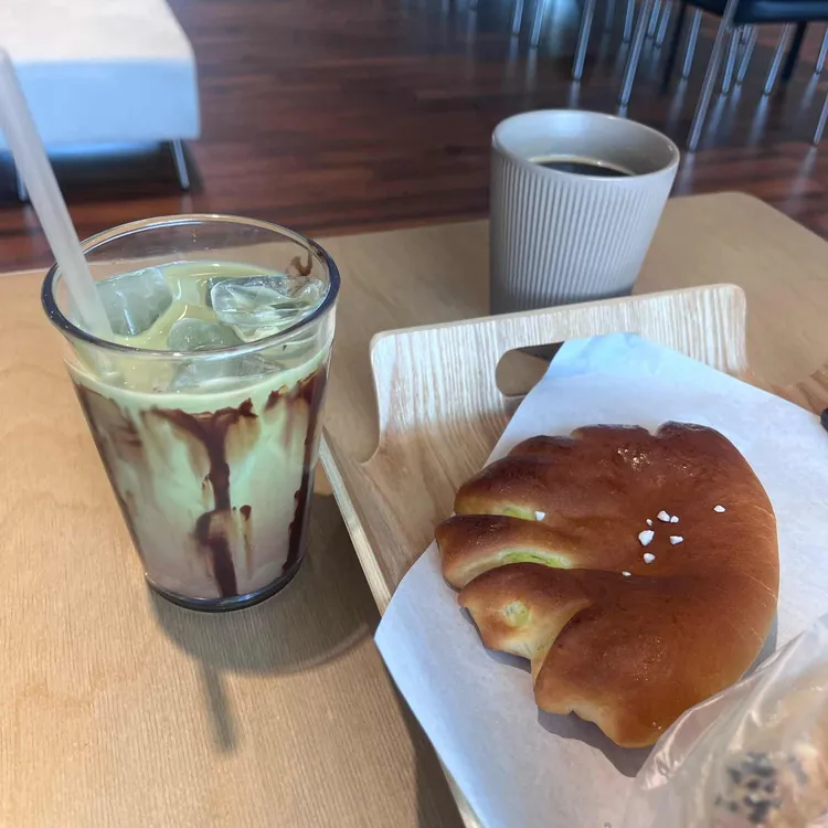그린트리 베이커리 카페 대표 사진