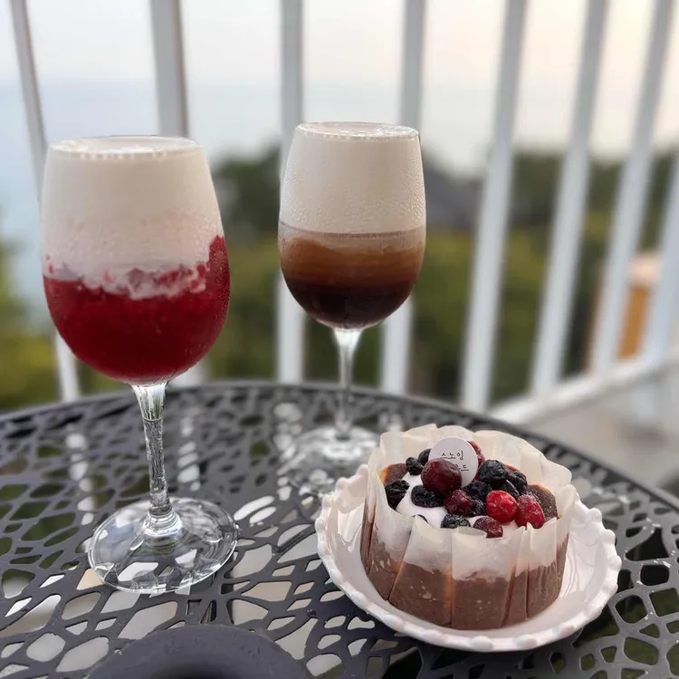 스노잉클라우드 사진