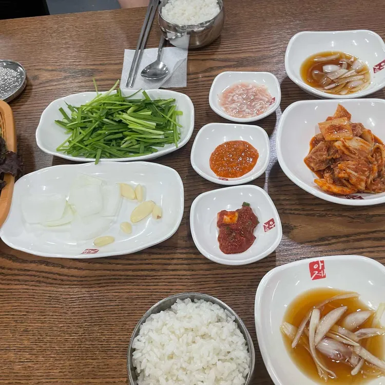 아제돼지국밥 대표 사진