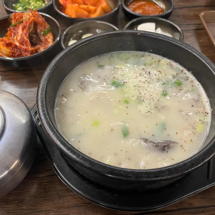 무봉리 토종순대국 대표 사진