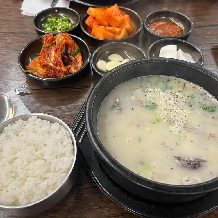 무봉리 토종순대국 대표 사진