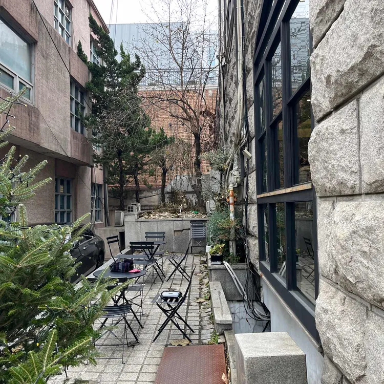 알렉산더 커피 스튜디오 대표 사진