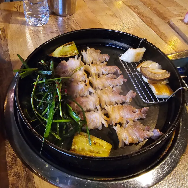 눈꽃을 나누다 대표 사진