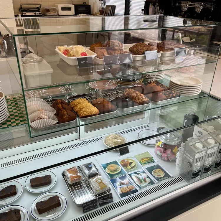 콜프로스터스 대표 사진