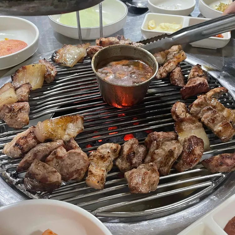 김돈이 대표 사진