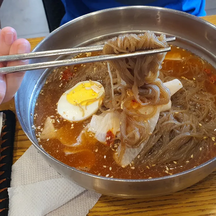 육쌈냉면 대표 사진