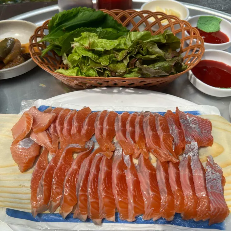 월산송어횟집 대표 사진