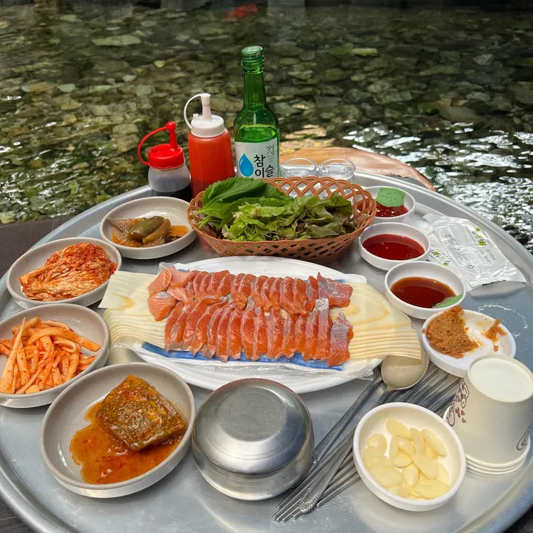 월산송어횟집 대표 사진