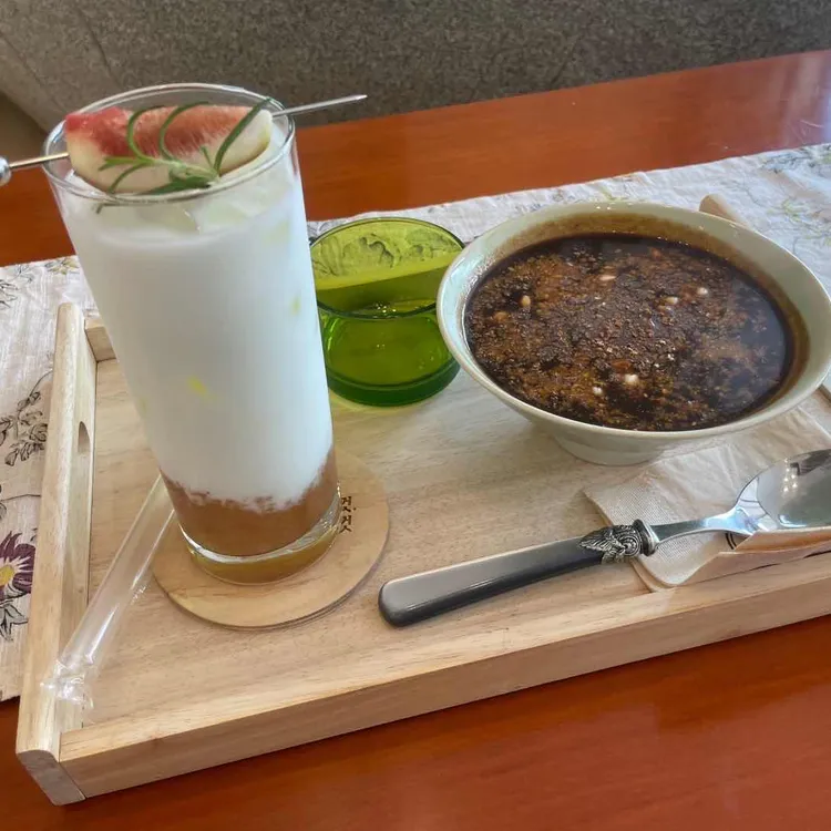 도자예술 창고 엔 갤러리카페 대표 사진
