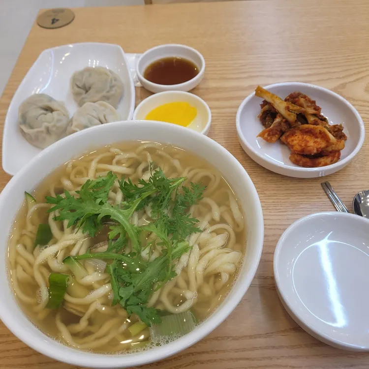 삼원칼국수 대표 사진