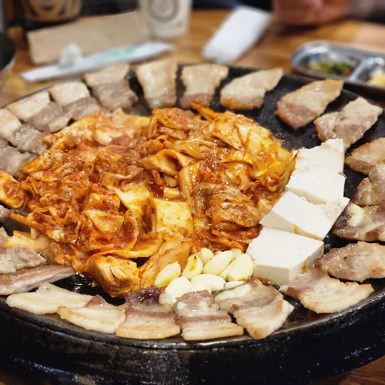 무쇠김치삼겹 대표 사진