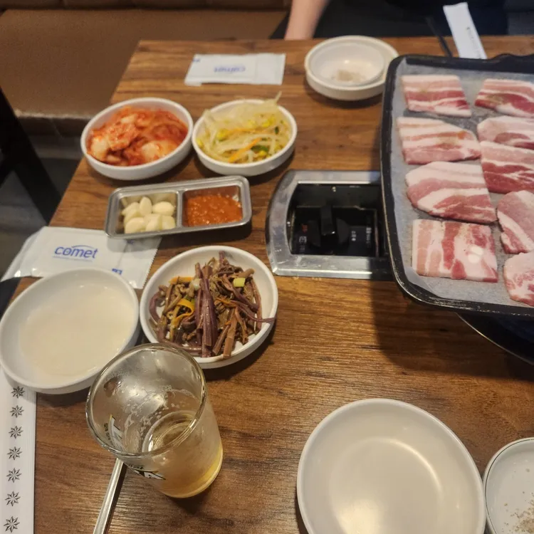 청춘냉동삼겹살 대표 사진