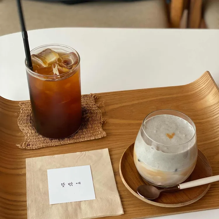 뜻밖에 대표 사진