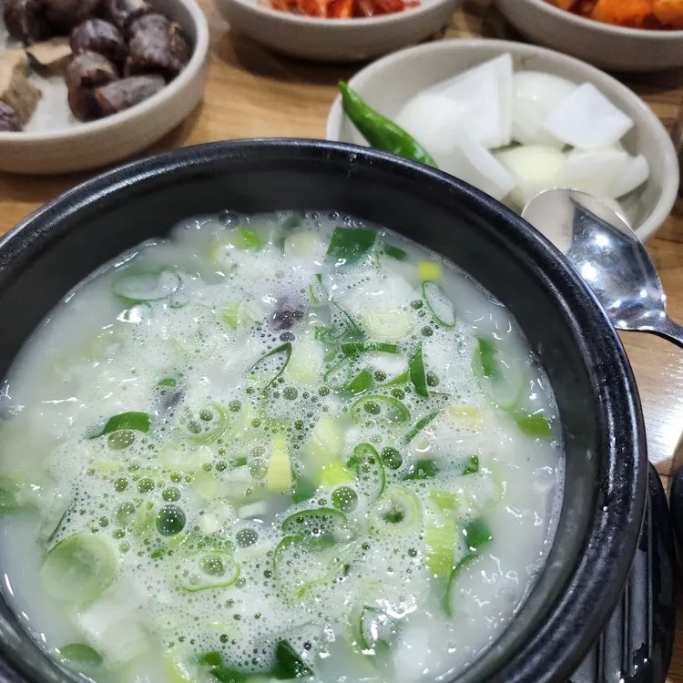 장충순대국 대표 사진