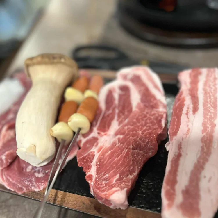 돈돼지 대표 사진