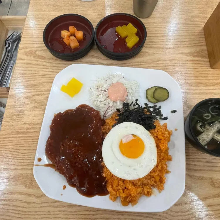 돈까스플러스 대표 사진