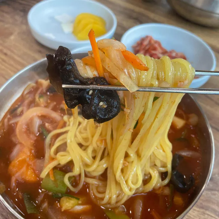 명성각 대표 사진