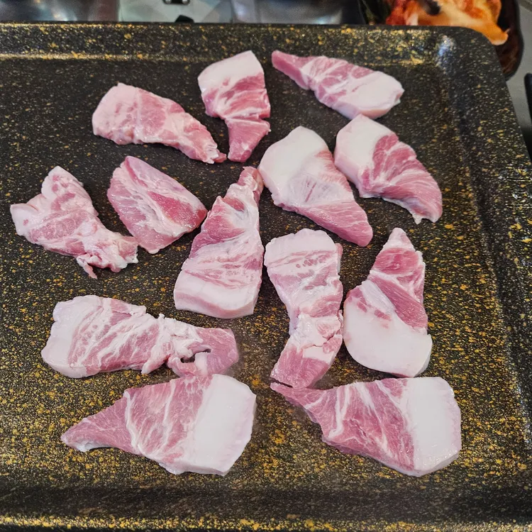 숙성삼겹전문점 웅이네 대표 사진